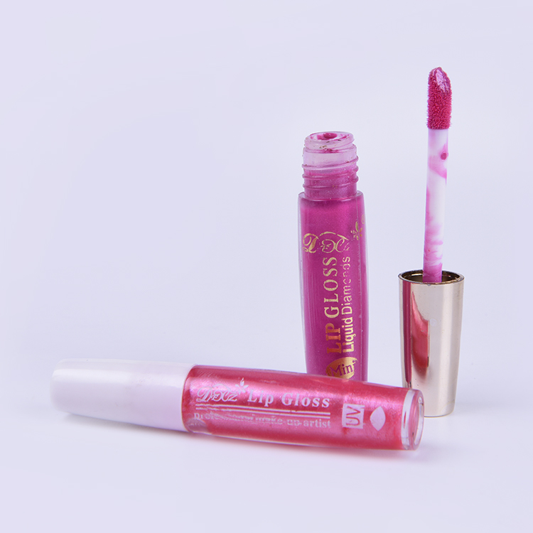 Professional custom makeup cosmetics high shine lip gloss 